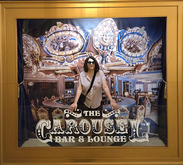 Hotel Monteleone Carousel Bar