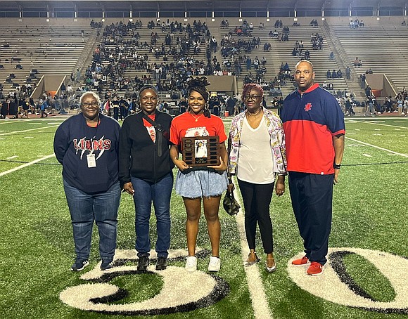 Alief ISD proudly announces Kearstyn Spears, a senior at Alief Taylor High School, as the November Scholar Athlete. Kearstyn has …