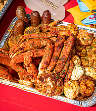 Lotus Seafood’s brand-new catering menu brings the big, bold flavors of the iconic Houston seafood favorite to any holiday or game day gathering in crowd-pleasing sizes.
Photo: Taylor Hedden Photo