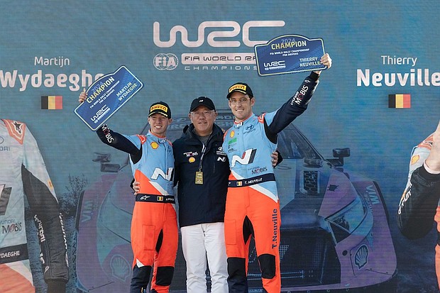 2024 FIA World Rally Championship.Round 13, Rally Japan.21-24 November 2024..Thierry Neuville, Martijn Wydaeghe, Hyundai i20 N Rally1 Hybrid..Photographer: Dufour Fabien.Worldwide copyright: Hyundai Motorsport GmbH