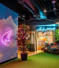 Holey Moley Houston Venue