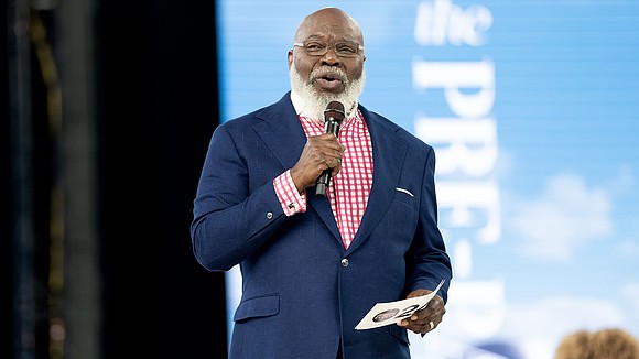 Bishop T.D. Jakes Is Stable After Suffering ‘health Incident’ During ...