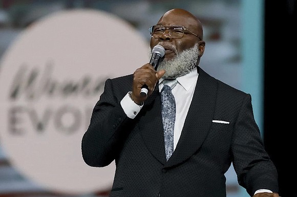 The founder of Dallas-based megachurch The Potter’s House, Bishop T.D. Jakes, suffered what the church called a “slight health incident” …