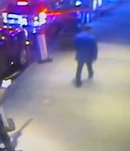 The suspect shoots UnitedHealthcare CEO Brian Thompson from behind in New York on December 4.
Mandatory Credit:	Obtained by CNN via CNN Newsource