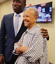 Dr. Nikki Giovanni spends time with Richmond Mayor Levar M. Stoney prior to speaking at Virginia Union University’s 2nd Annual Conference on Undergraduate Research on April 28, 2017, at the Dr. Claude G. Perkins Living and Learning Center at Virginia Union.