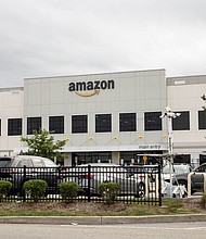 An Amazon warehouse in the Staten Island, New York, one of three Amazon facilities at which the Teamsters union says its members have authorized a strike against the company.
Mandatory Credit:	Yuki Iwamura/Bloomberg/Getty Images via CNN Newsource