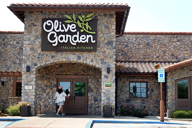 Olive Garden posted better-than-expected quarterly sales.
Mandatory Credit:	Scott Olson/Getty Images via CNN Newsource