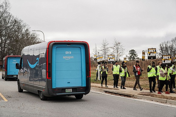 Amazon delivery drivers are on strike in four states across the US. Those on strike say that 400 packages, long …