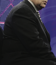 Greg Gumbel
