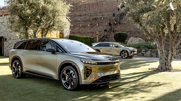 In the world of electric vehicles, the future isn’t coming—it’s here. Leading the charge is Lucid Motors with the highly …