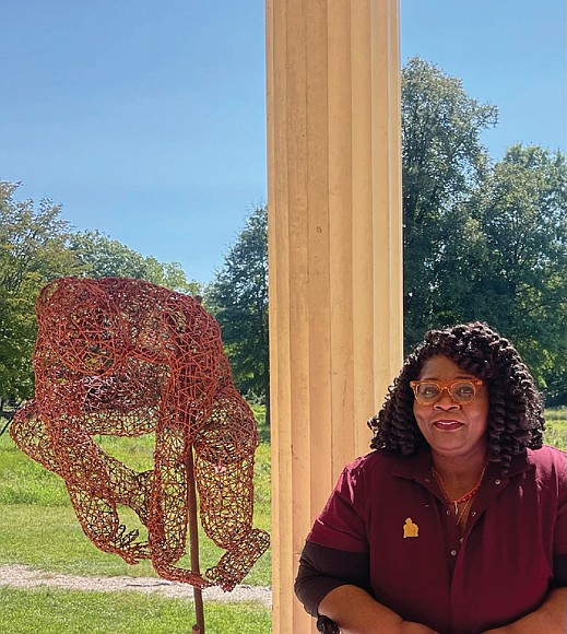 Kristine Mays’ sculptures appear to emerge from the ground, their wire frames evoking delicate yet resilient figures in motion. This …