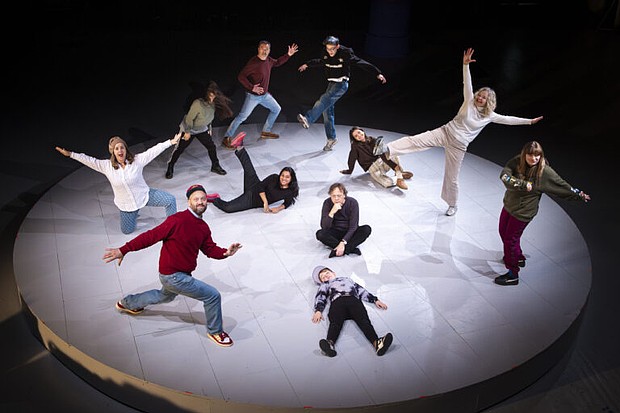 Carmel DiLiberto (hand on the mirror), Gustav Deinoff, Lisa Marie DiLiberto, Kari Ramnefjell, Tayza Naing, Deniz Göl, Alejandro Vivanco, Diana Meriline, Erik Uddenberg och Rita Lemivaara at Unga Klara in Stockholm. Foto: Sara P Borgström.