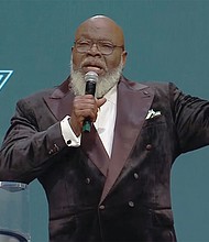 Bishop T.D. Jakes speaks Dec. 31 during a New Year’s Eve service at The Potter’s House in Dallas.
