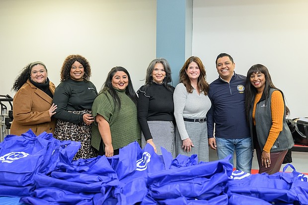 Compudopt and Comcast shrink digital divide through free tech and wifi access - photo courtesy of Comcast Texas