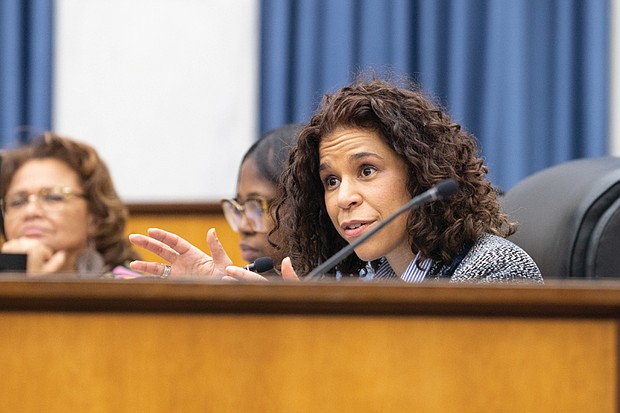 Kenya J. Gibson, 3rd District, addresses City Council during the meeting.