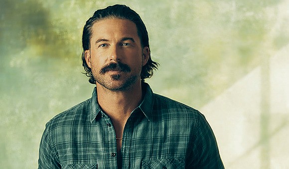 Country music’s rising star Riley Green is about to make waves in Houston—not just with his powerful voice but also …