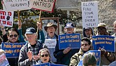 The American Federation of Government Employees locals representing federal workers in Richmond and nearby areas rallied at the Virginia State Capitol on March 21 to protest policies harming the federal workforce and highlight policies affecting civil servants.