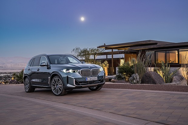 BMW X5 xDrive50e (European Model Shown)