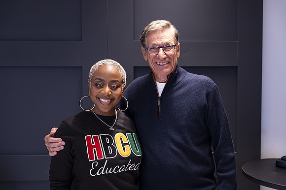 In a rare and deeply revealing conversation, legendary talk show icon Maury Povich steps out from behind the curtain of …