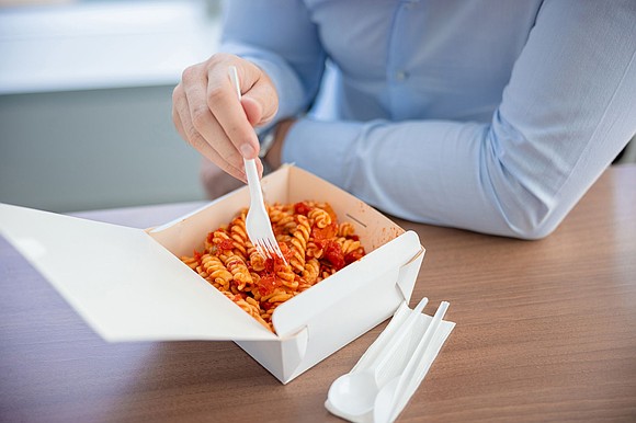 At most places Melissa Valliant goes when dining out, she carries in her backpack a set of reusable flatware — …