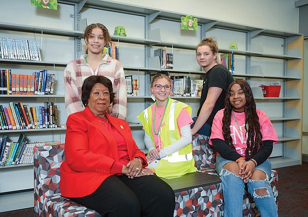 Carolyn Lemon, a VCCS Chancellor’s Award for Leadership in Philanthropy recipient, visits with students at Gloucester High School.