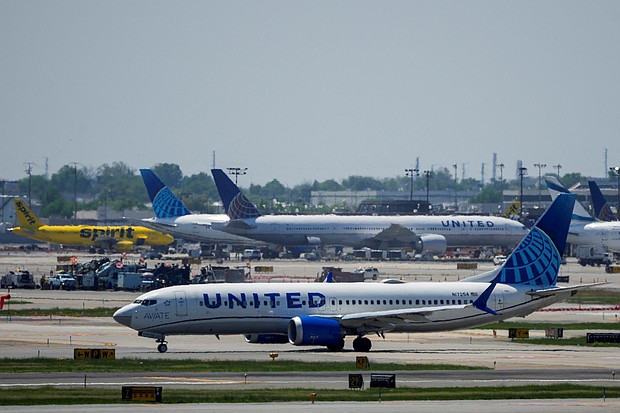 A plane taxis on the tarmac after an air traffic control outage at Newark International Airport in Newark, New Jersey, U.S., May 11, 2025.
Mandatory Credit:	Eduardo Munoz/Reuters via CNN Newsource