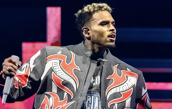 Singer Chris Brown was arrested Thursday in England for allegedly hitting someone with a bottle in a London nightclub in …