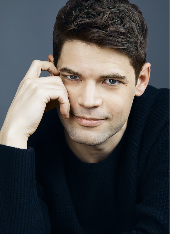 Houston’s arts scene is gearing up for an unforgettable evening of Broadway glamour, retro vibes, and community celebration as Theatre …