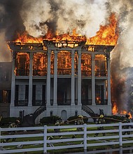 A fire destroyed a sprawling mansion on a former Louisiana sugar plantation last week.