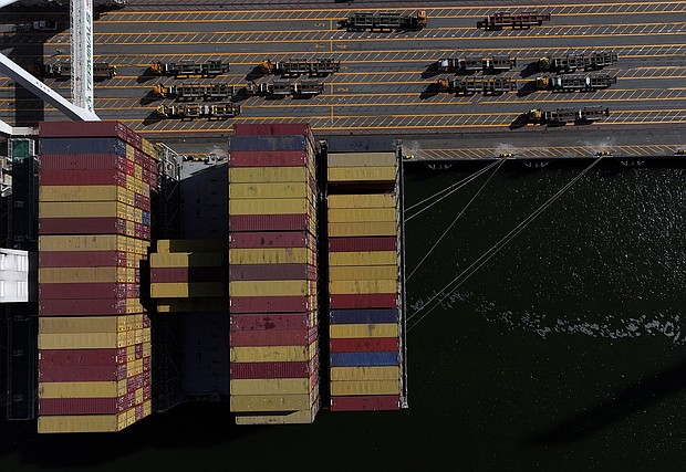 A container ship is unloaded at the Port of Oakland in May 2025 in California, United States.
Mandatory Credit:	Justin Sullivan/Getty Images via CNN Newsource