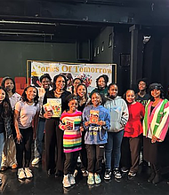 Lillian with attendees at her 5-day workshop