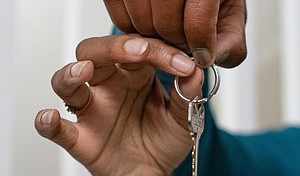 CRL Image Hands Holding House Keys
