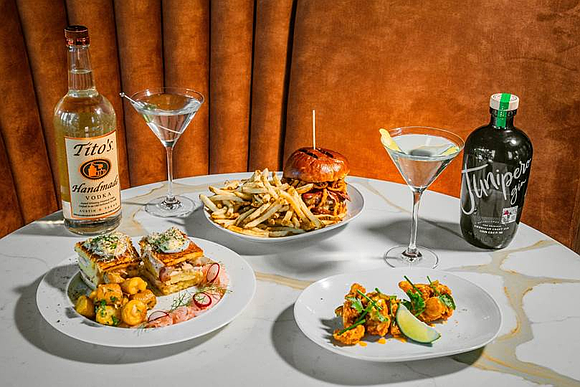 Fielding’s River Oaks, one of Houston’s premier destinations for prime steaks, craft cocktails, and fine wine, is transforming Fridays into … Fielding’s River Oaks, one of Houston’s premier destinations for prime steaks, craft cocktails, and fine wine, is transforming Fridays into …