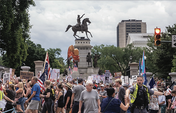 Downtown Richmond rang with chants and cheers Saturday as thousands gathered for the city’s No Kings Day of Defiance, part … Downtown Richmond rang with chants and cheers Saturday as thousands gathered for the city’s No Kings Day of Defiance, part …