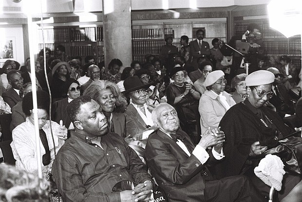 Schomburg Center audience with Barbara Ann Teer and Woodie King, circa 1986.