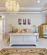 Estate Residence Master Bedroom after the renovation

Photos: Prisma Media