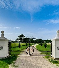 Waverly Manor’s newly renovated Estate Residence sleeps up to 19 guests.