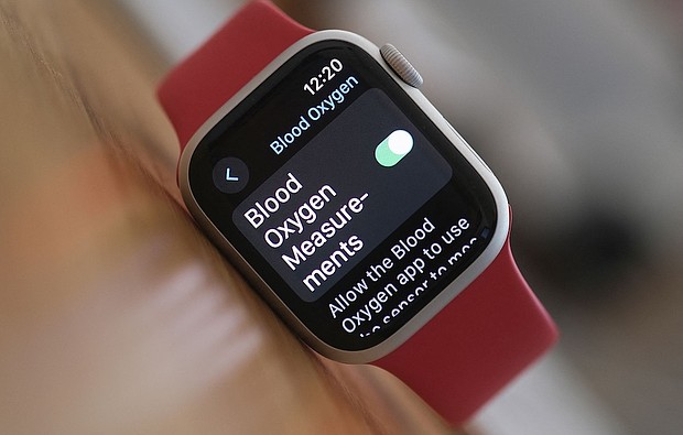 This illustration photo shows an Apple Watch 9 displaying the blood-oxygen level detection settings.
Mandatory Credit:	Chris Delmas/AFP/Getty Images via CNN Newsource