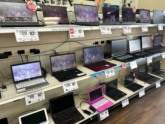 Americans are back-to-school shopping earlier than previous years due to fears of tariffs raising prices. Families with tighter budgets are …