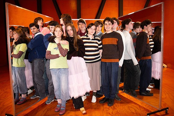 Naarm/Melbourne’s genre-bending nine-piece collective Mouseatouille are back with a fresh burst of energy, releasing their new single “Dogshow” ahead of … Naarm/Melbourne’s genre-bending nine-piece collective Mouseatouille are back with a fresh burst of energy, releasing their new single “Dogshow” ahead of …