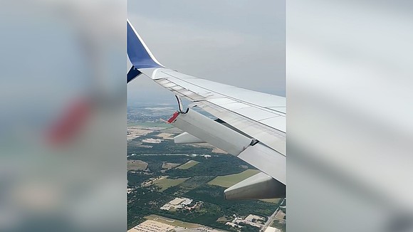 The Federal Aviation Administration is investigating after a flap on a Boeing 737’s wing partially broke off before landing in …