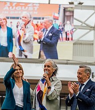 Accompanying the Closing Ceremony: “First Lady” Elke Büdenbender, WTGF President Liz Schick and singer Roland Kaiser. Photo: WTG2025/YesVideography