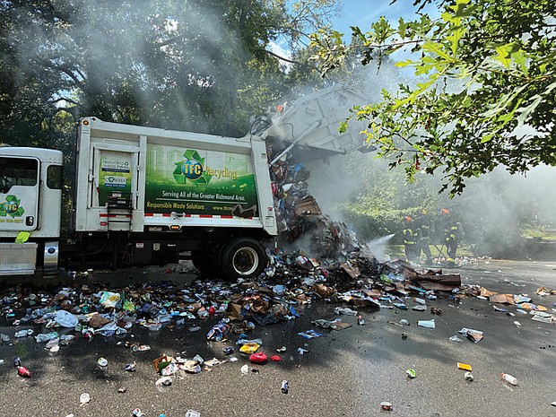 A recycling truck caught fire Monday afternoon on Claremont Avenue in North Side. After a co-worker spotted smoke coming from the vehicle, the driver pulled over in a safe location and emptied the truck’s contents onto the street. No injuries were reported, and the truck was not damaged. An investigation into the cause of the fire was inconclusive, though a source saidimproper disposal of lithium batteries often leads to similar incidents.