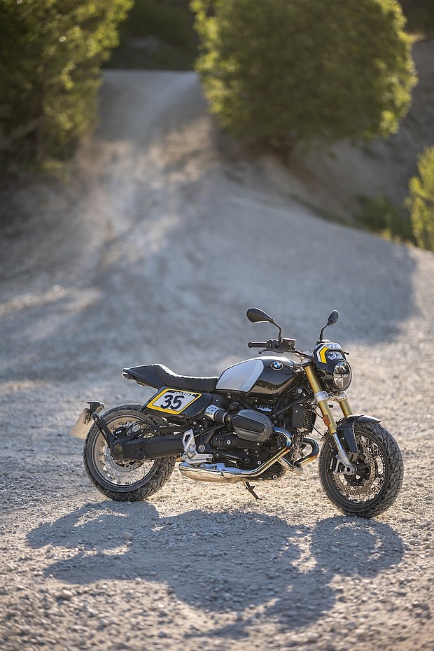 BMW Motorrad presents The Tracker kit for the BMW R 12 nineT
