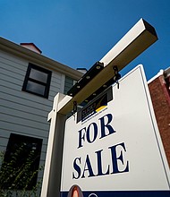 Mortgage rates are largely unchanged.
Mandatory Credit:	Al Drago/Bloomberg/Getty Images via CNN Newsource