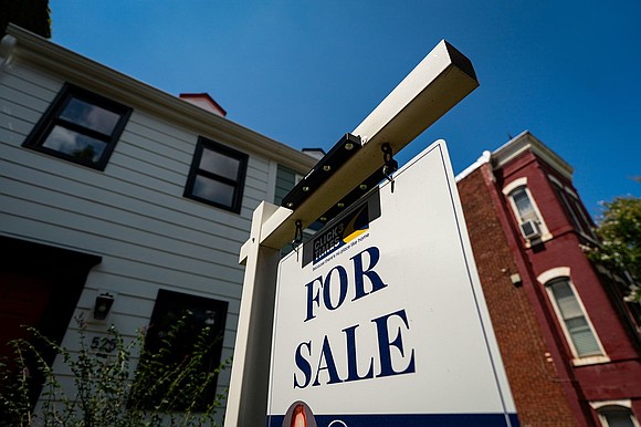 The housing market this week largely shrugged off the turmoil at the Federal Reserve. The 30-year fixed mortgage rate averaged …