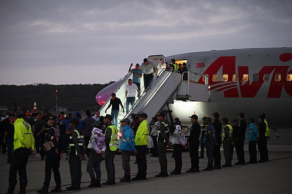 A divided federal appeals court on Tuesday said President Donald Trump’s use of the Alien Enemies Act to rapidly deport …