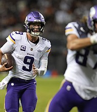 McCarthy ran in the game-winning touchdown against the Bears.
Mandatory Credit:	Erin Hooley/AP via CNN Newsource