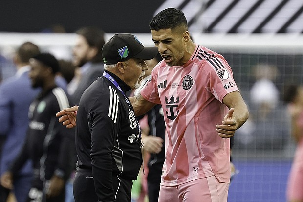 Luis Suárez shouts at a Seattle Sounders staff member during the altercation.
Mandatory Credit:	Alika Jenner/Getty Images via CNN Newsource