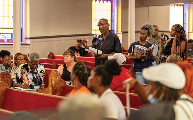 Umar Kenyatta, state director of Black Wall Street Virginia, voices concerns about the Richmond Redevelopment and Housing Authority’s proposal to use its nonprofit arm, the Richmond Development Corporation, in the Gilpin Court community redevelopment during a discussion Sept. 6 at Greater Mt. Moriah Baptist Church.